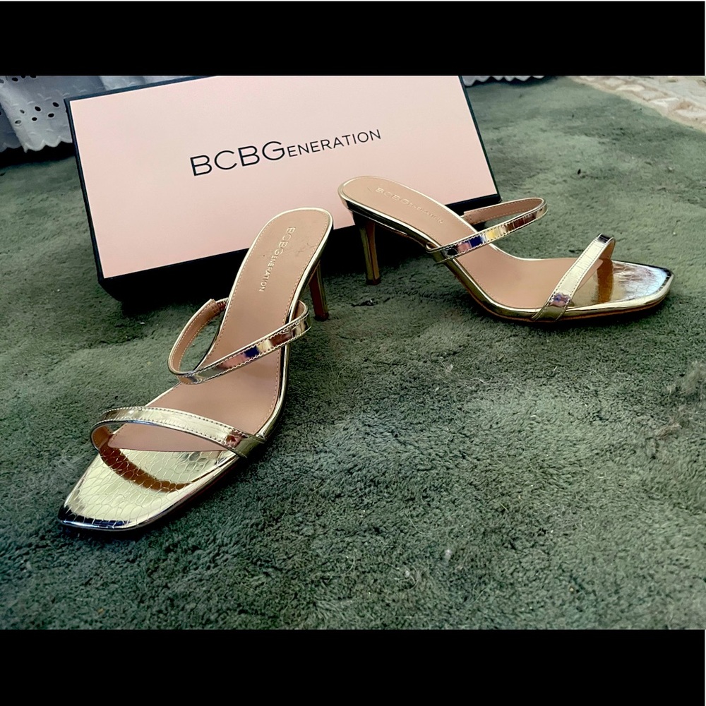 New in box BCBGeneration gold heels